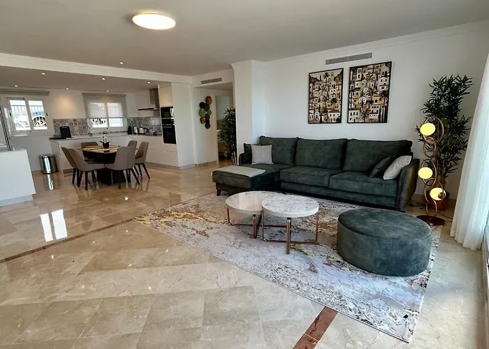 Stunning Sea View Penthouse *