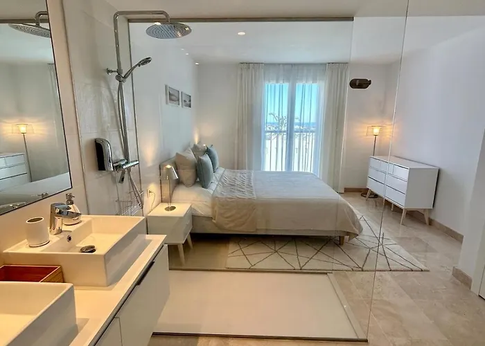 Stunning Sea View Penthouse Διαμέρισμα *